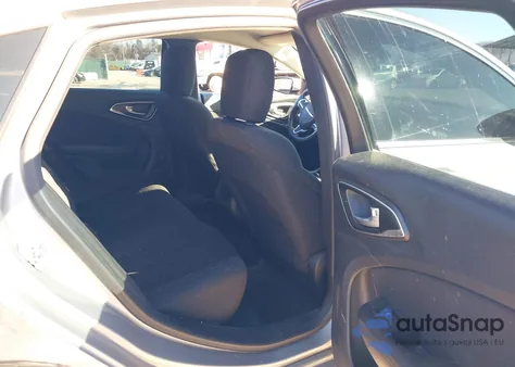 2015 Chrysler 200 Limited z USA, uszkodzony, nr VIN 1C3CCCAB3FN680482